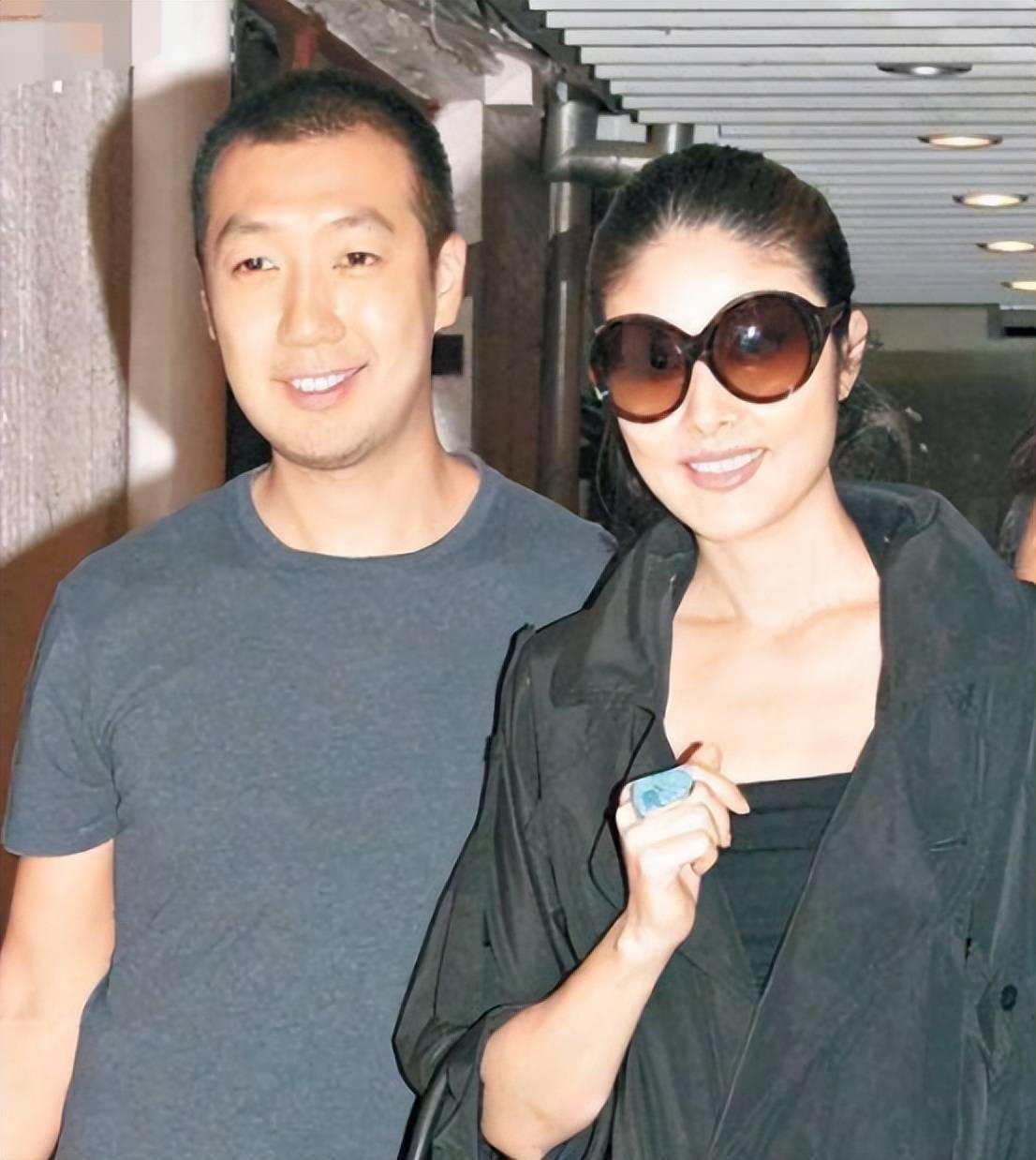 林青霞获得香港大学名誉博士学位_林青霞67岁可爱回怼网友_与林青霞齐名的女明星