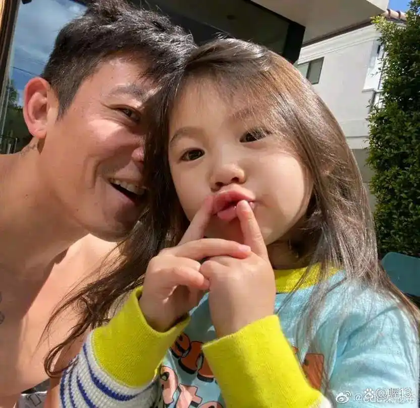 陈冠希潮牌店宣传_陈冠希艳照门事件_娱乐圈艳照门