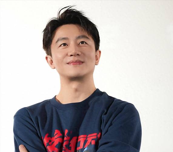 黄轩谈娱乐圈：观众不好糊弄了，拿真金白银投票