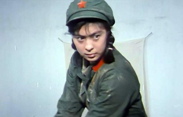 当过兵的女明星_医美网红脸_影视剧女兵形象