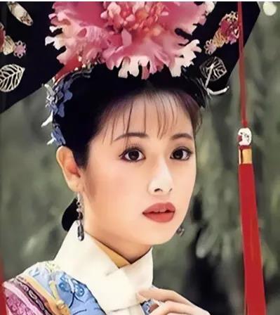 她凭借出色的投资能力，成为当年娱乐圈富婆榜第三